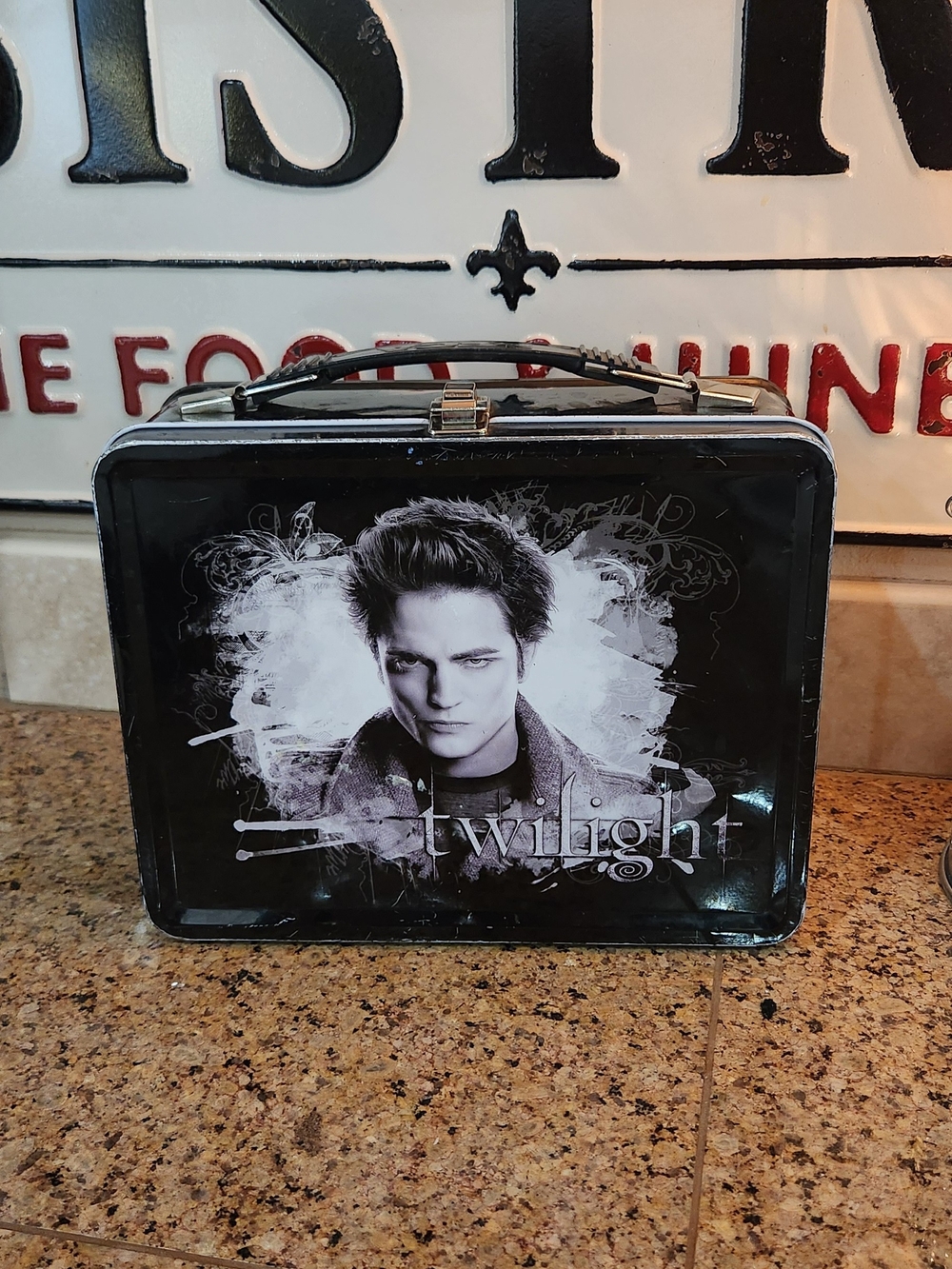 Twilight Themed, Black Metal Lunch Box. As old as When "Twilight" was popular.